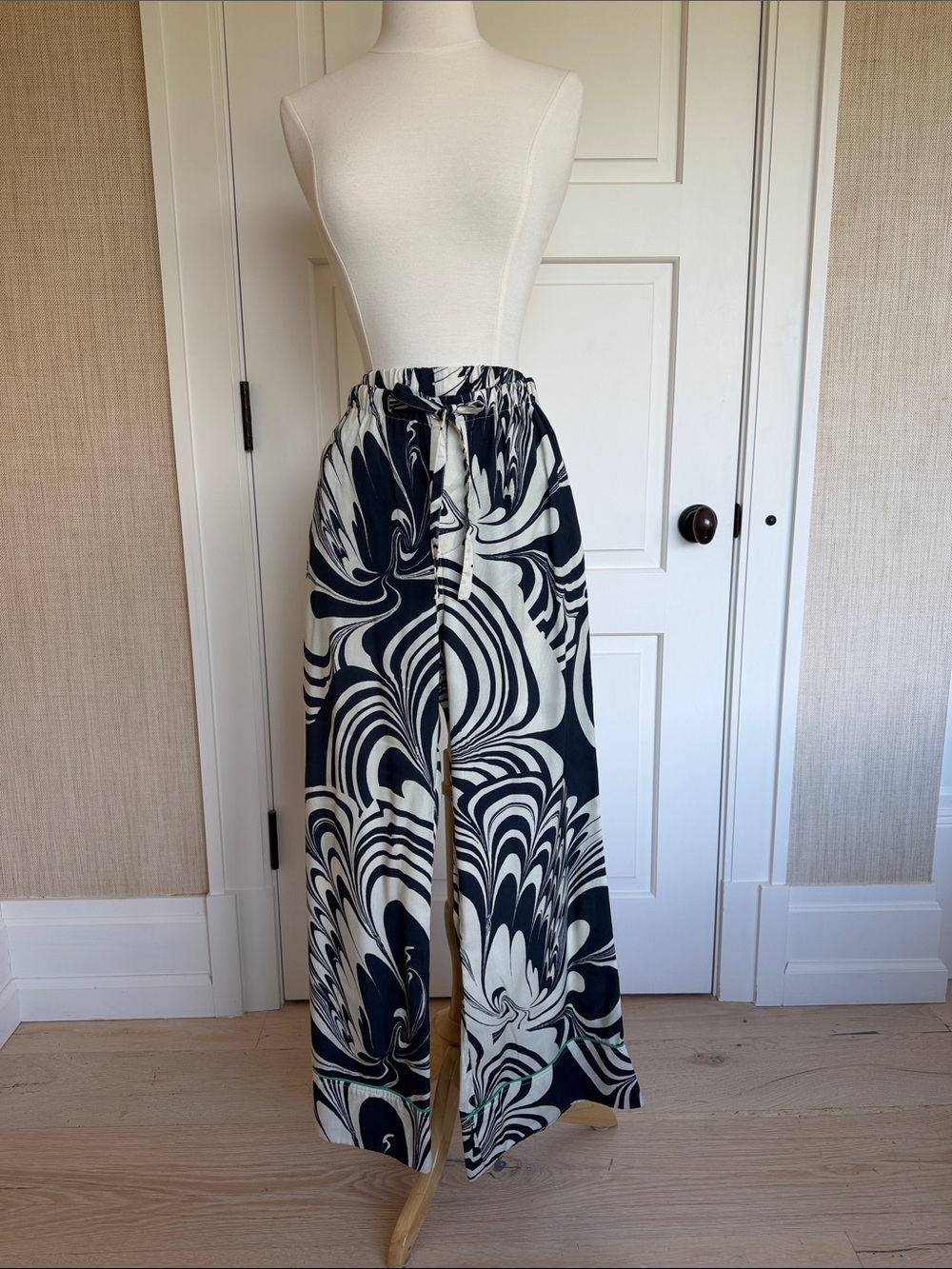 Wide Leg Palazzo Pants in Black / Navy & Cream Swirl Print